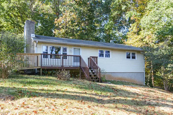 86 Johnston Boulevard, Asheville, NC 28806