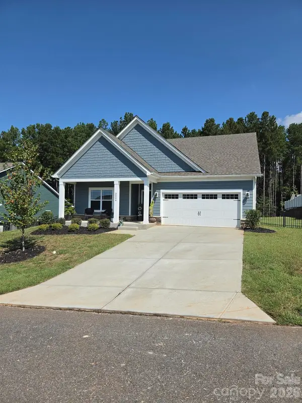 5244 Admirals Landing, Lancaster, SC 29720