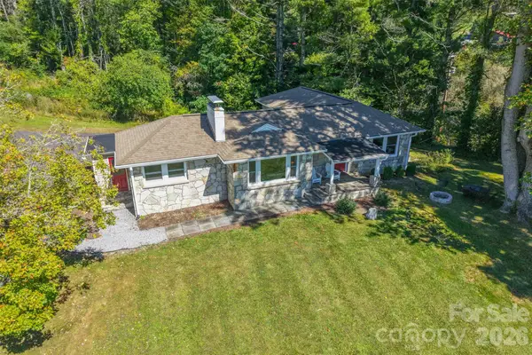 390 Sokassa Road, Newland, NC 28657