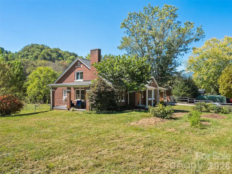 654 Ratcliff Cove Road, Waynesville, NC 28786 - #3