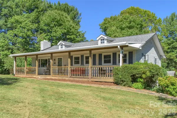 550 Enka Lake Road, Candler, NC 28715