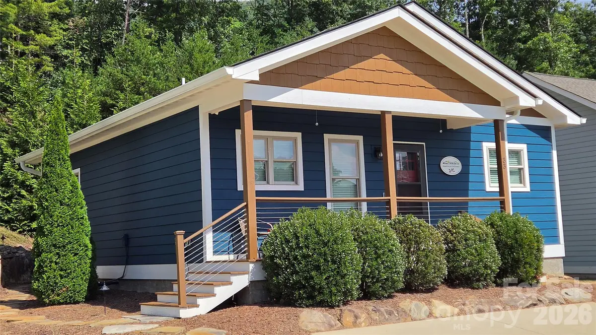33 Westside Village Road, Fairview, NC 28730 - #1