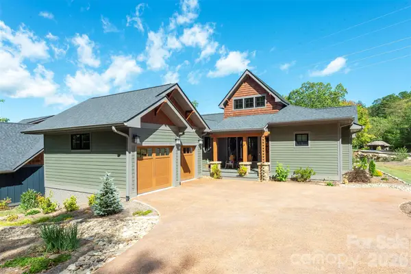 18 Old Lafayette Lane, Black Mountain, NC 28711