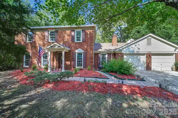 6134 Hickory Forest Drive, Charlotte, NC 28277