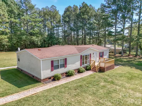 2120 Peeler Road, Vale, NC 28168