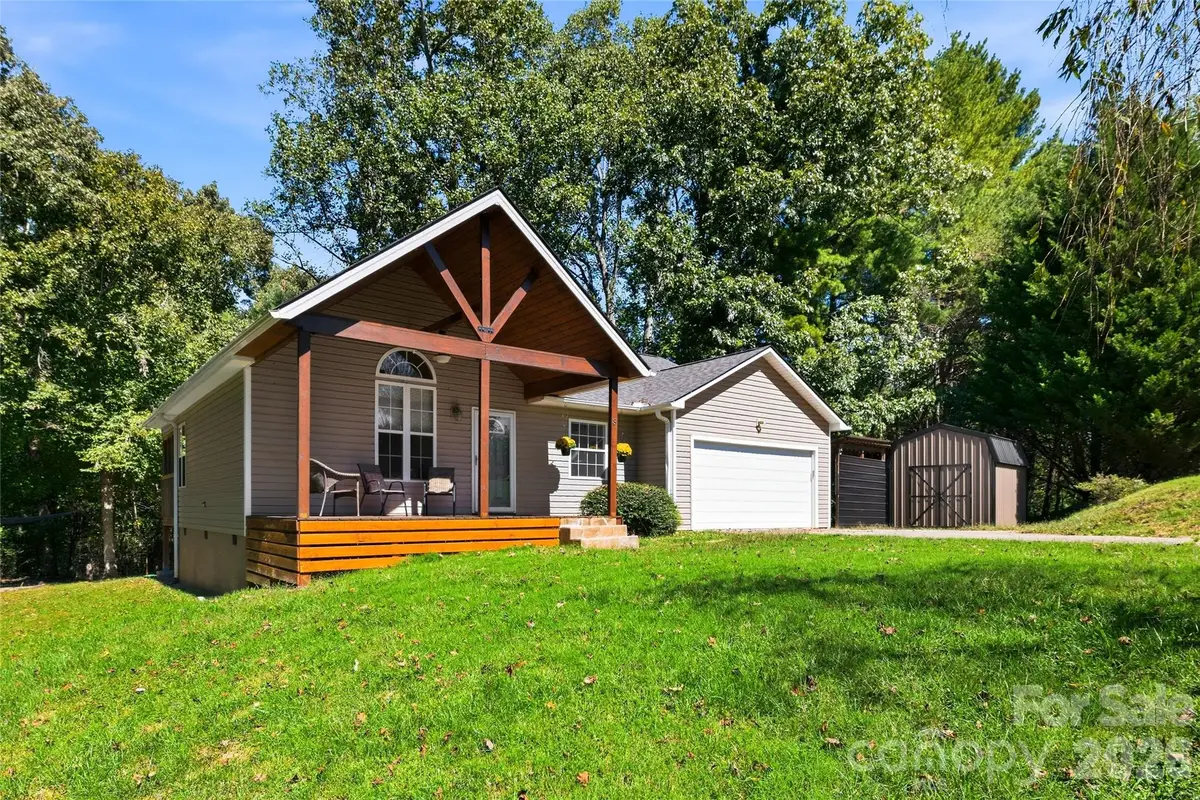 8 Maltese Lane, Weaverville, NC 28787 - #1