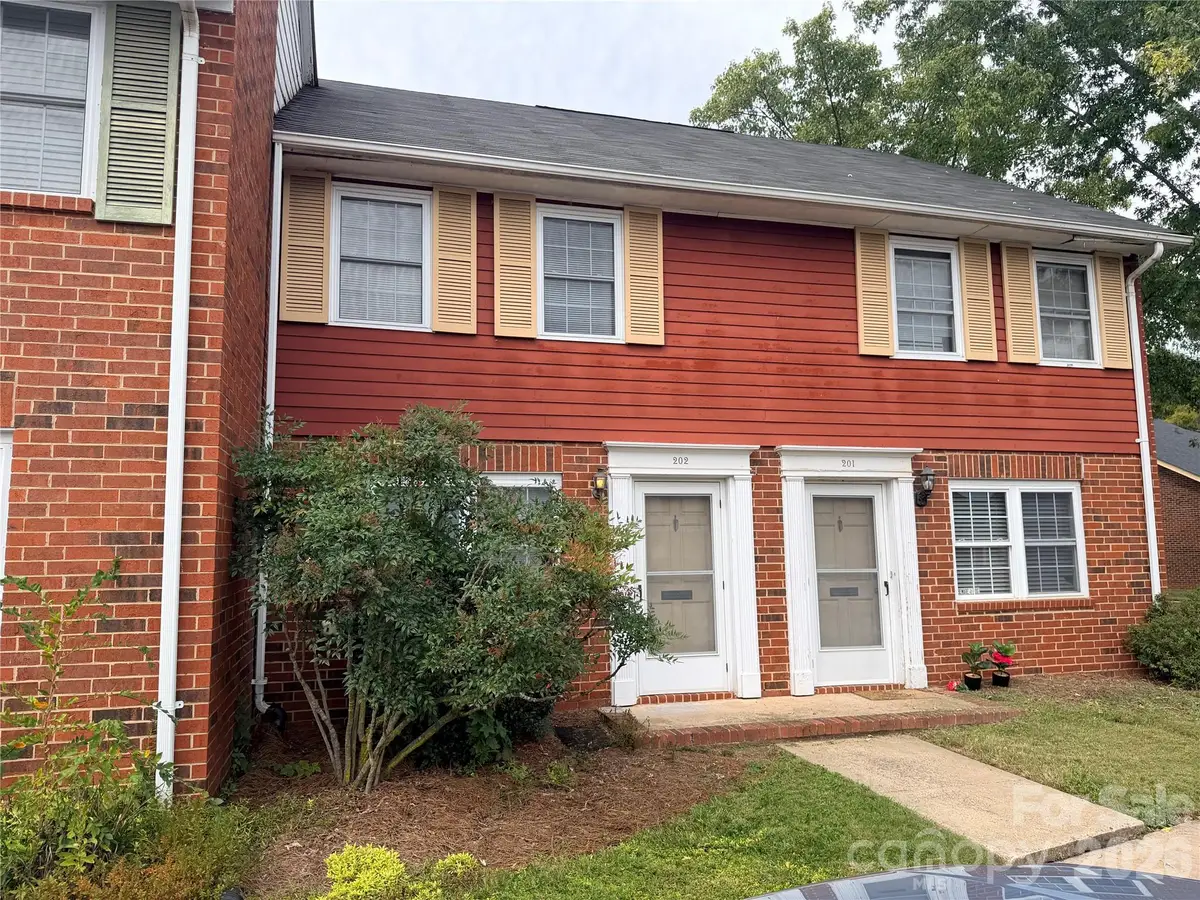1300 Larchmont Place #202, Salisbury, NC 28144 - #1