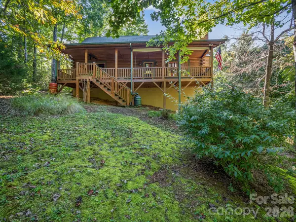 124 Starling Lane, Lake Lure, NC 28746