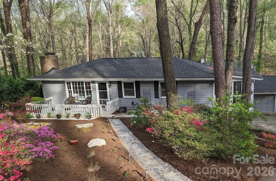 19 Springwood Drive, Asheville, NC 28805 - #2