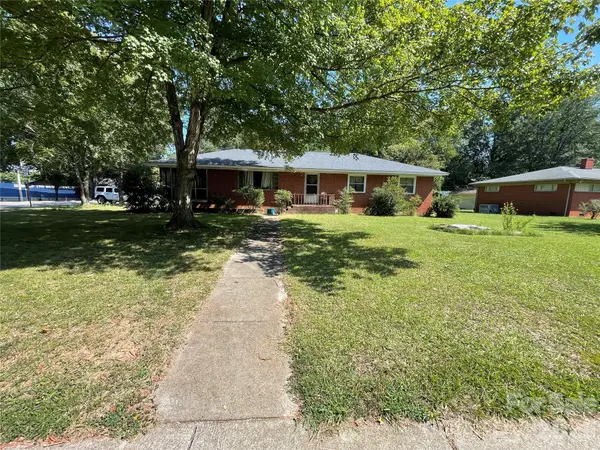 306 S Magnolia Street, Mooresville, NC 28115