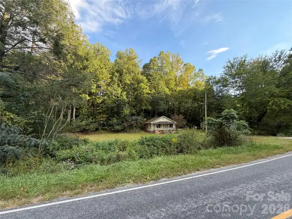 368 Laurel Drive, Saluda, NC 28773
