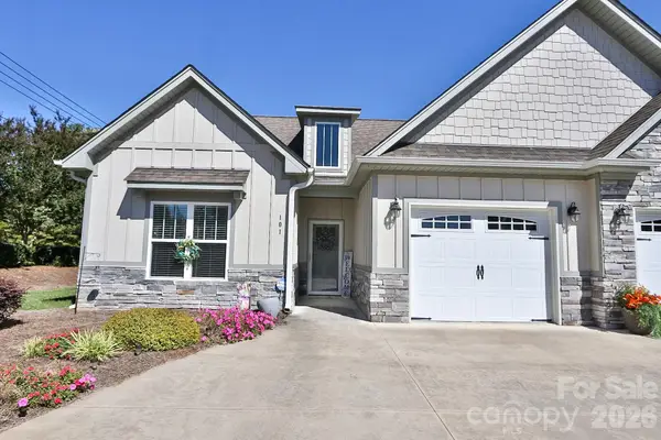101 Parkview Drive, Yadkinville, NC 27055