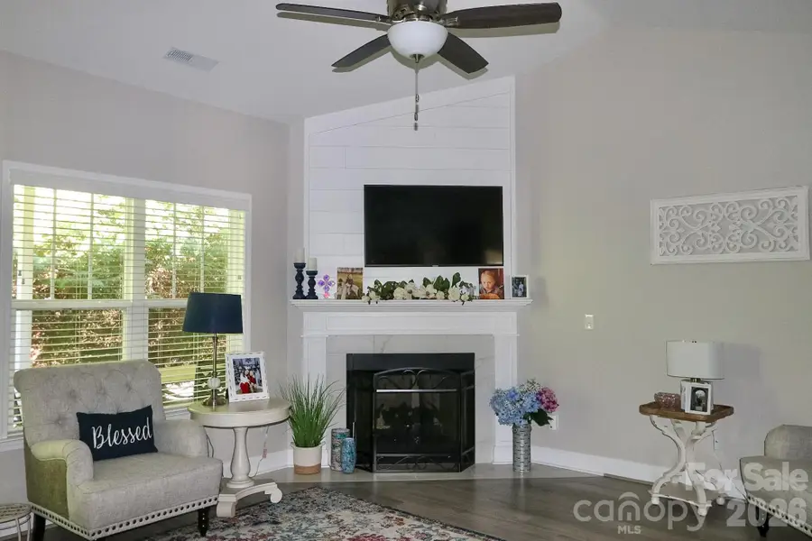 101 Parkview Drive, Yadkinville, NC 27055 - #3