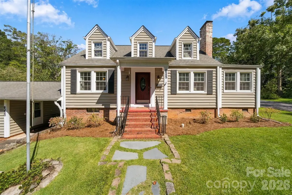 625 E Park Drive, Lincolnton, NC 28092 - #1