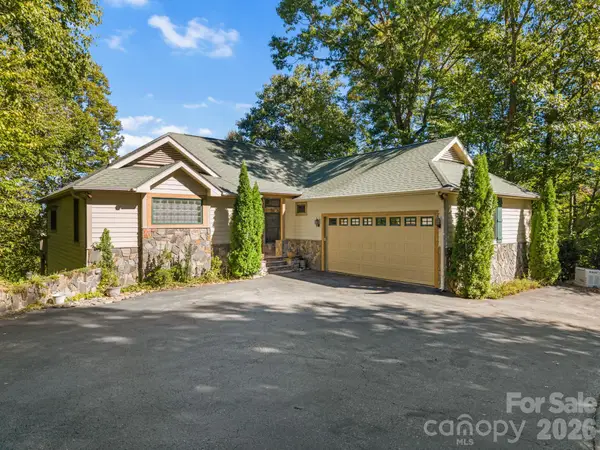 84 Silverado Trail, Whittier, NC 28789