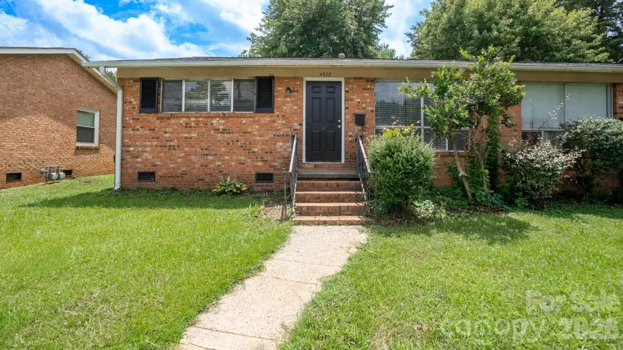 4926 Malibu Drive, Charlotte, NC 28215 - #3