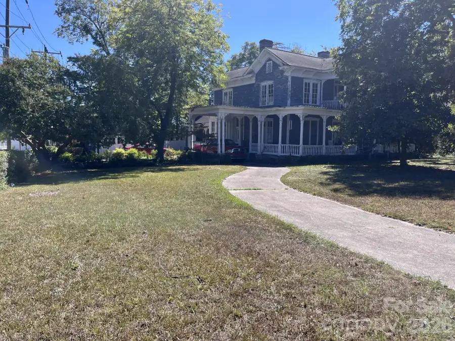 121 York Street, Chester, SC 29706 - #2