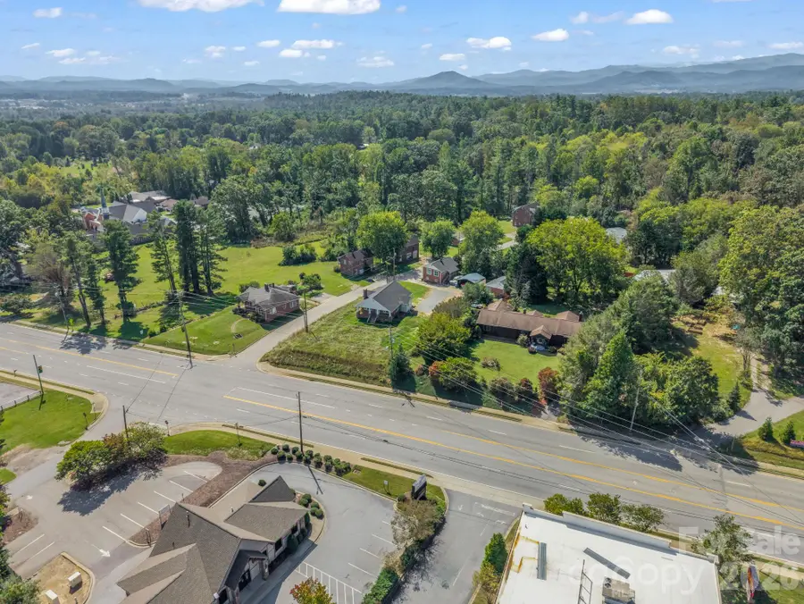 2 Roberts Street, Fletcher, NC 28732 - #2