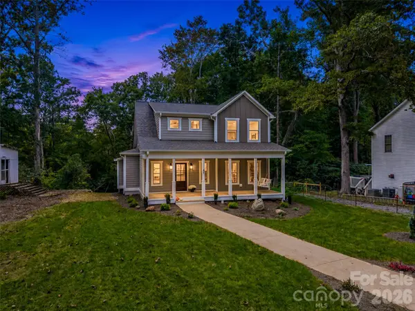 61 Laurel Lane, Black Mountain, NC 28711