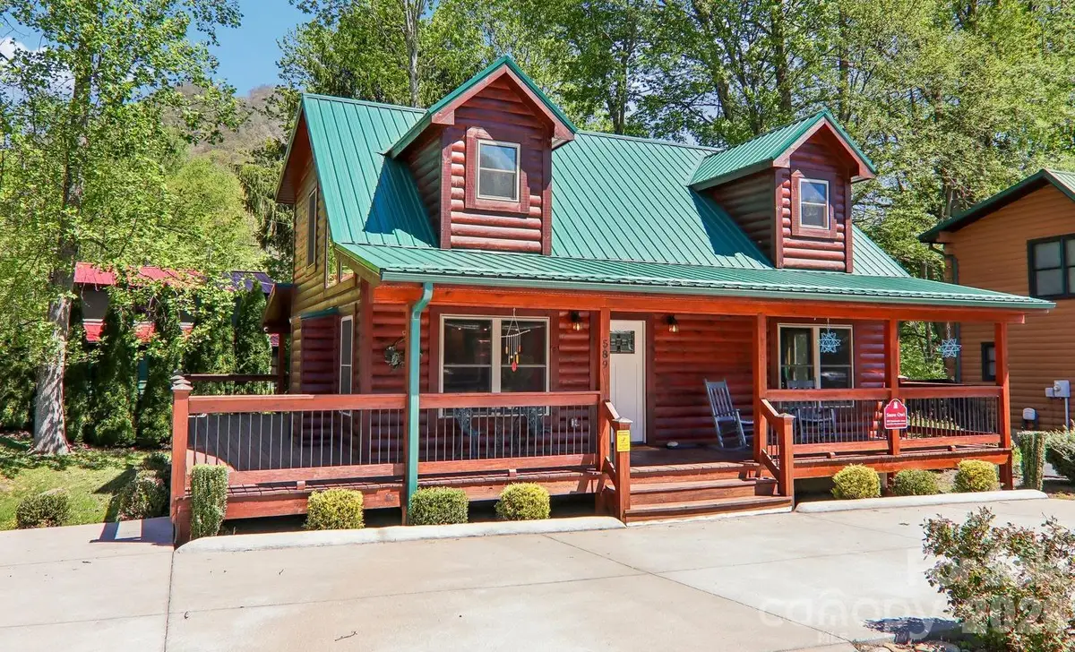 589 Panoramic Loop, Maggie Valley, NC 28751 - #1