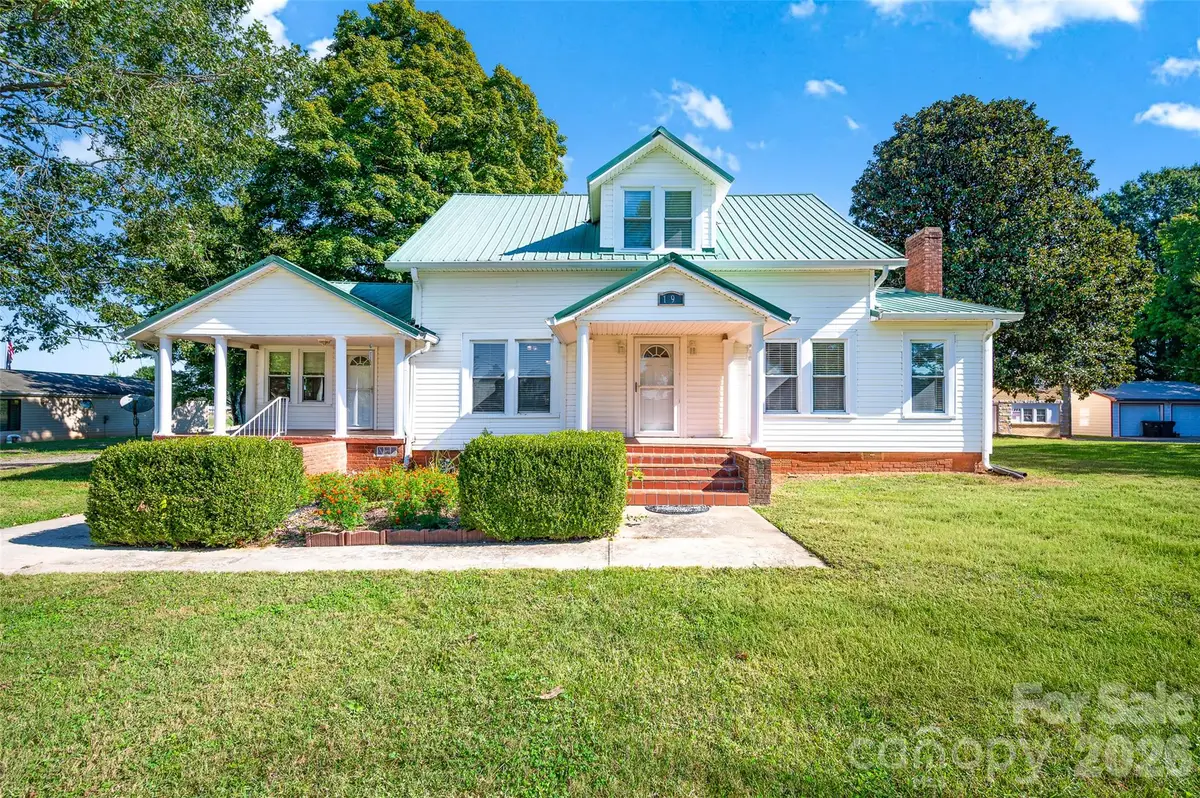 1892 W Memorial Highway, Union Grove, NC 28689 - #1