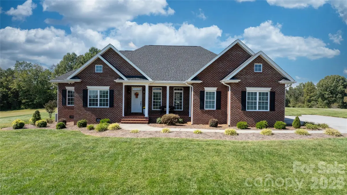 66 Hawks Ridge, Hickory, NC 28601 - #1