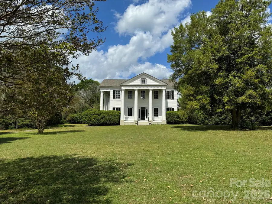 117 E Academy Street, Union, SC 29379 - #2
