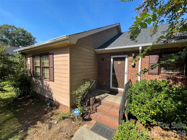 1300 Larchmont Place #701, Salisbury, NC 28144