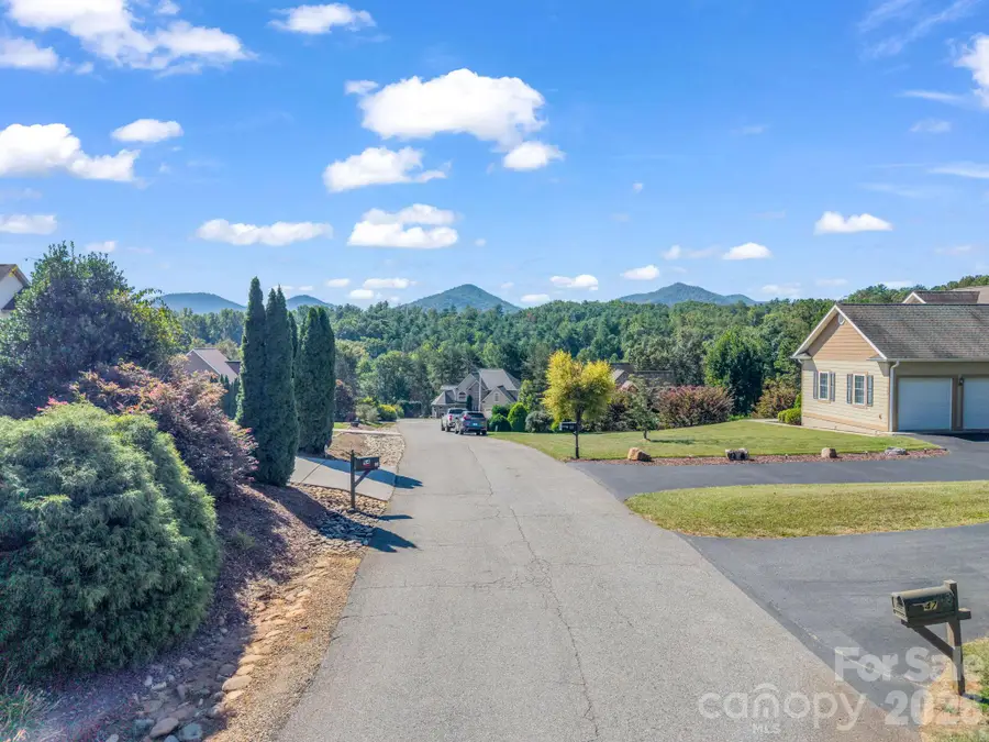 61 Mountain Shadows Drive, Leicester, NC 28748 - #2