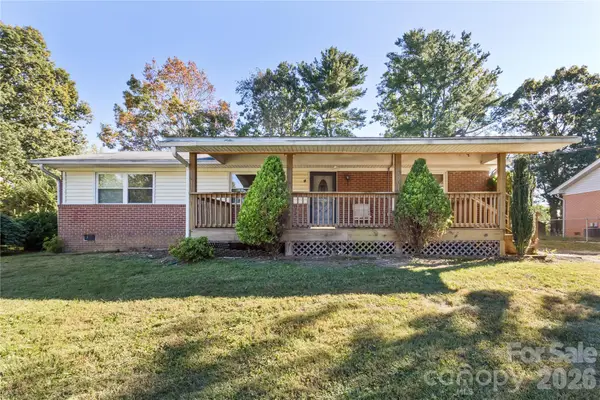 13 Looking Glass Lane, Asheville, NC 28805