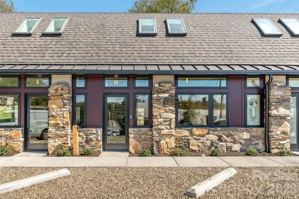 6 Roberts Street, Asheville, NC 28801
