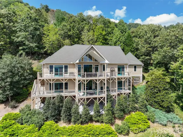 228 Inverness Drive, Waynesville, NC 28785