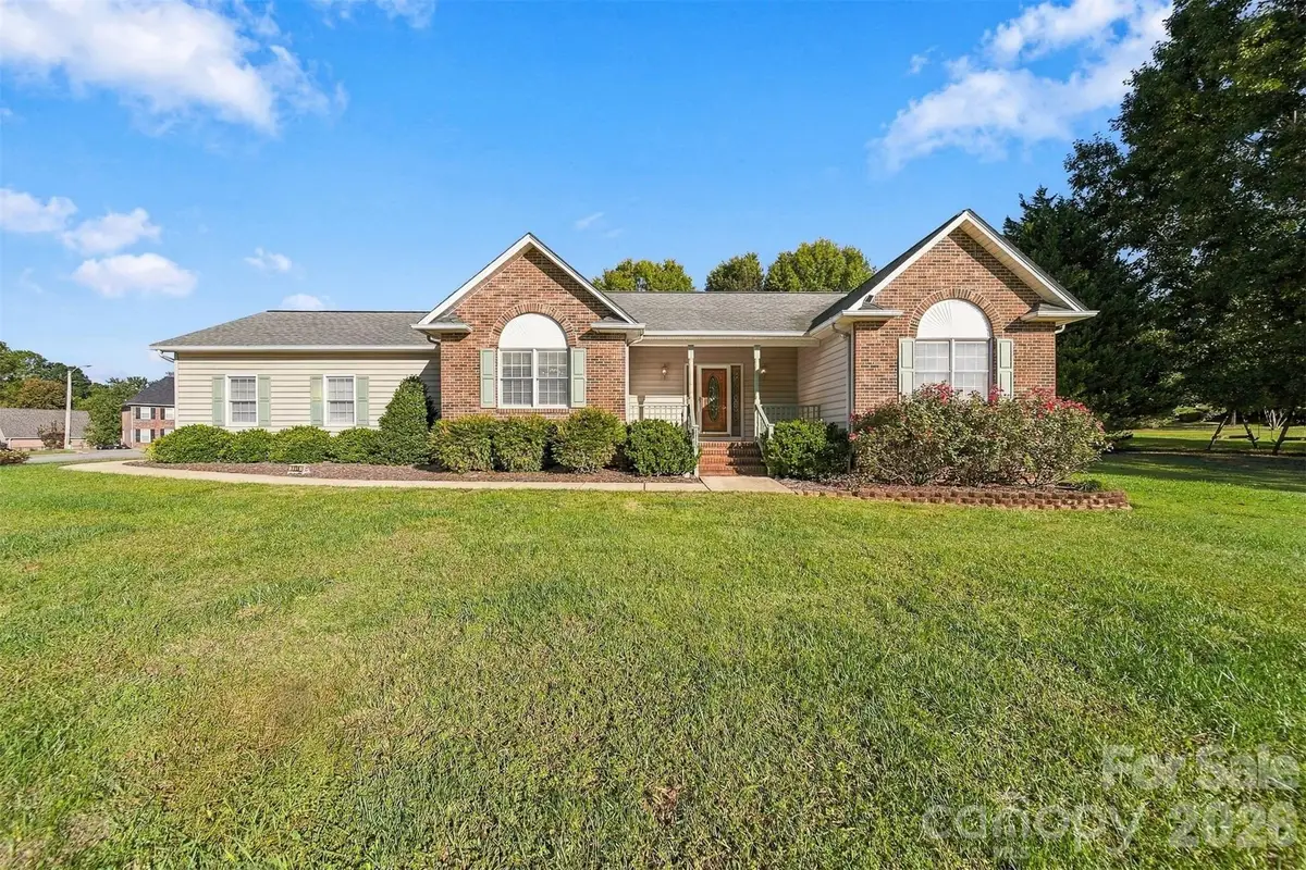 1119 Edgefield Lane, Newton, NC 28658 - #1