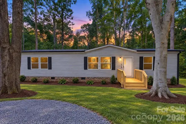1020 Freedom Drive, Statesville, NC 28625