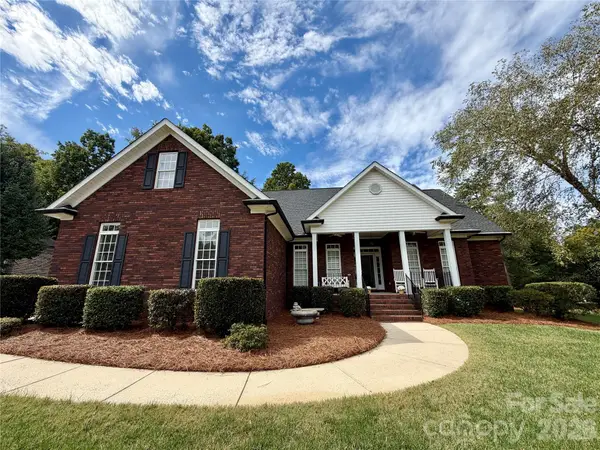 8412 Locksley Drive, Harrisburg, NC 28075