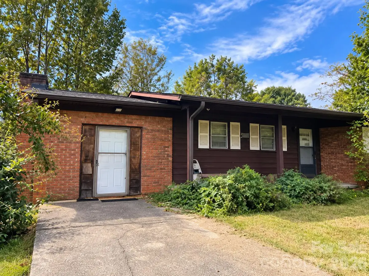 238 Randolph Road, Marion, NC 28752 - #1