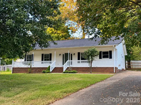 7861 Sarah Drive, Denver, NC 28037
