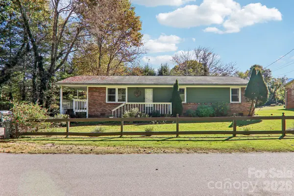 96 Rhinehart Street, Waynesville, NC 28786