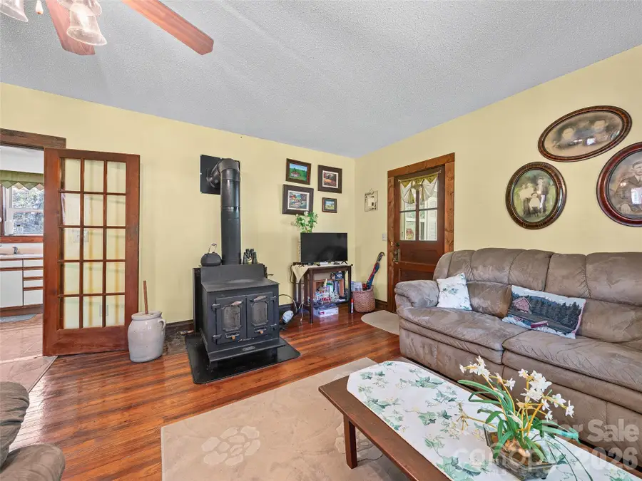 163 Cub Howell Road, Bakersville, NC 28705 - #3