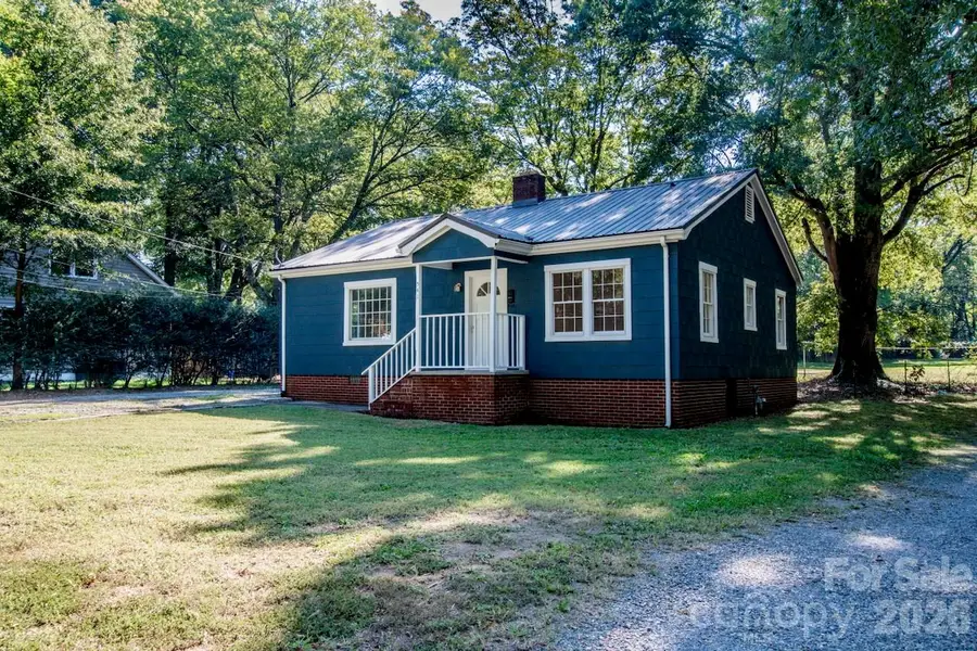541 Walnut Street, Mooresville, NC 28115 - #2