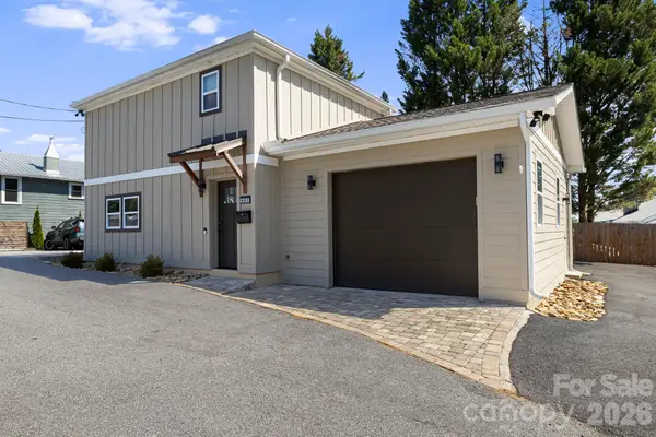 607 Kanuga Road, Hendersonville, NC 28739