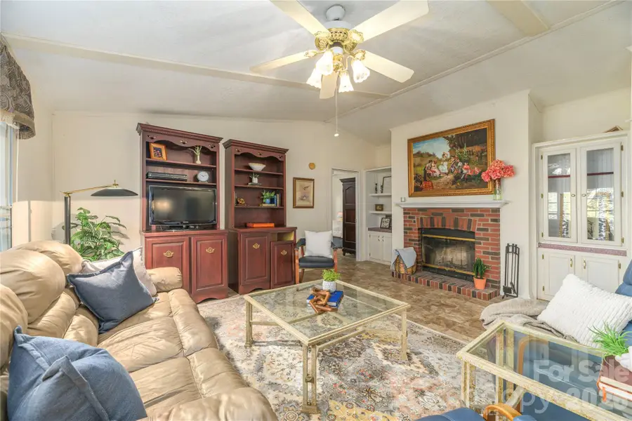 106 Nunnehi Trail, Waynesville, NC 28786 - #2