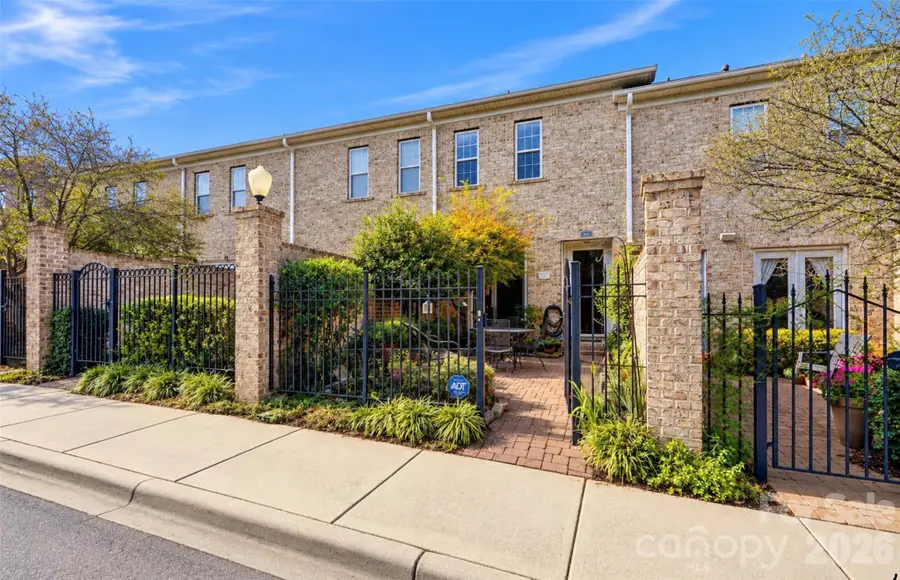 427 Dumbarton Street Nw #4, Concord, NC 28027 - #2
