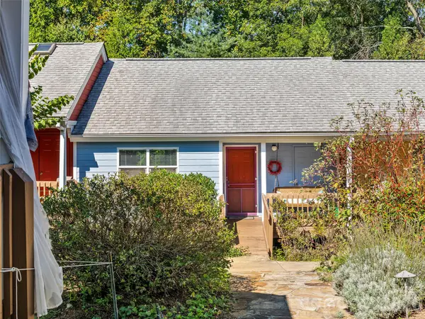 43 Vermont Court #A3, Asheville, NC 28806
