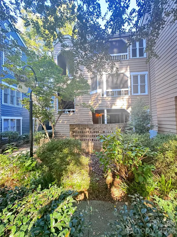 413 W 8th Street #B, Charlotte, NC 28202