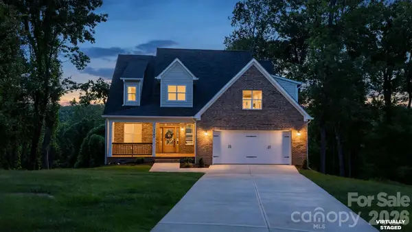 3800 Erskine Woods Drive, Bessemer City, NC 28016