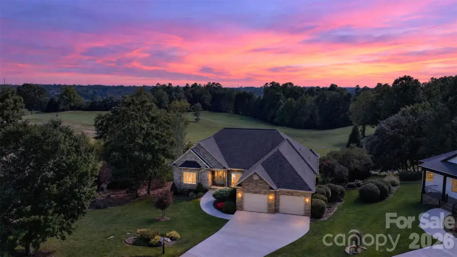76 Divot Court, Hickory, NC 28601 - #2