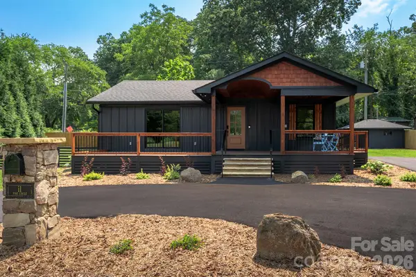 11 Pine Circle, Black Mountain, NC 28711
