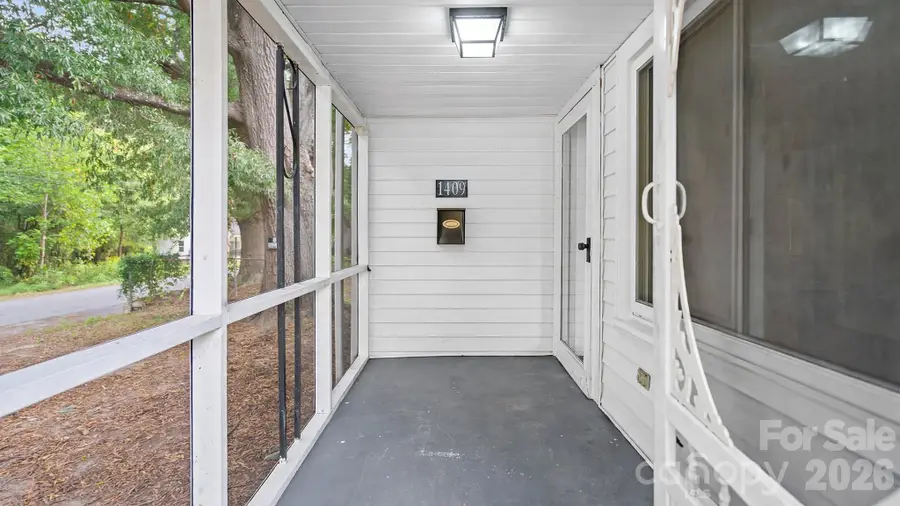 1409 Essex Street, Gastonia, NC 28052 - #2
