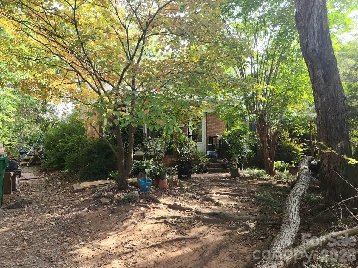 800 Farmcrest Drive, Charlotte, NC 28206 - #1